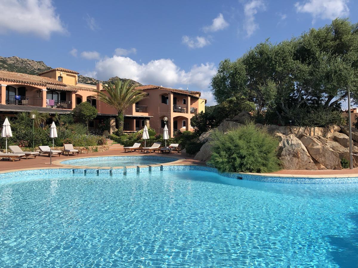 Hotel Le Ginestre Porto Cervo Kültér fotó