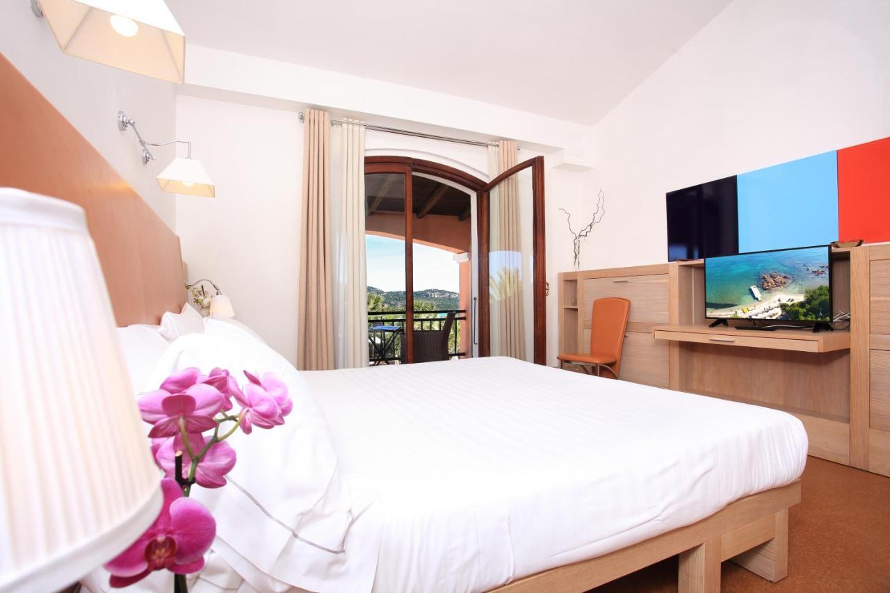 Hotel Le Ginestre Porto Cervo Kültér fotó